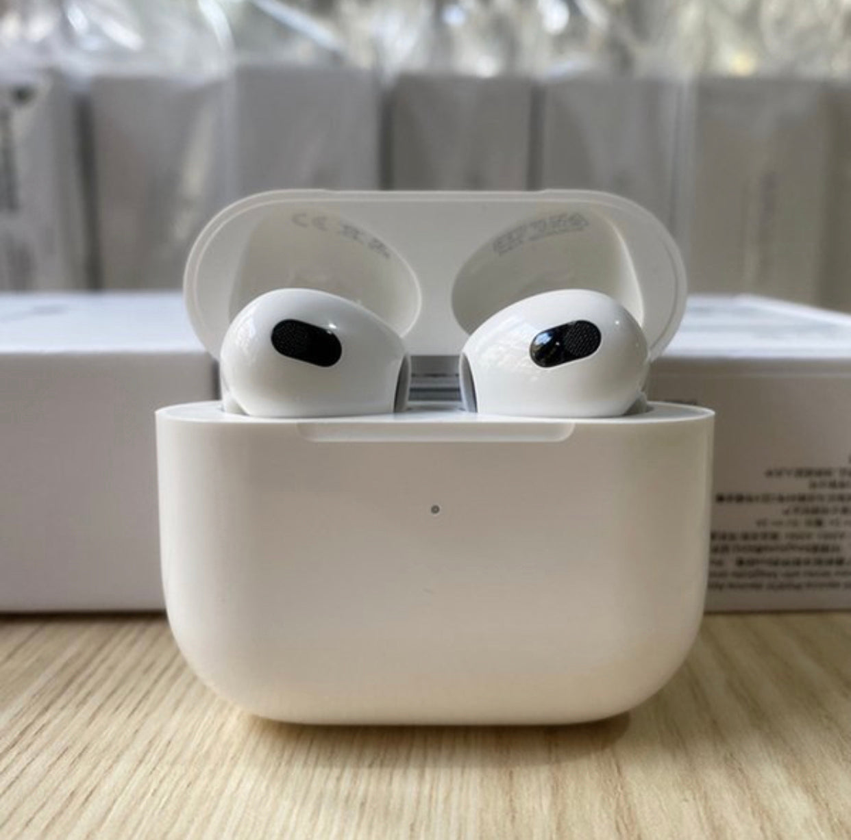 Deluxe iPhone Accessories Box” - Ultimate Gift for Apple Enthusiasts! Deluxe iPhone Accessories Box” - Ultimate Gift for Apple Enthusiasts!